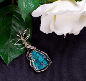 Craftsman created sterling silver wire wrapped pendant